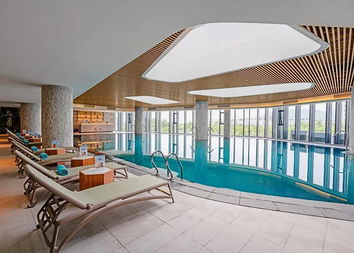 A La Carte Bay Managed By Taseco 5* Hạ Long