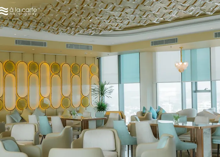 A La Carte Bay Managed By Taseco Khách sạn Hạ Long