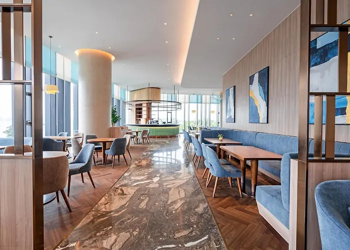 A La Carte Bay Managed By Taseco 5* Hạ Long