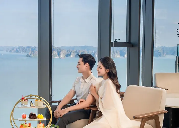 A La Carte Bay Managed By Taseco Khách sạn Hạ Long