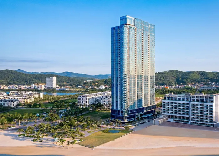 A La Carte Bay Managed By Taseco 5* Hạ Long