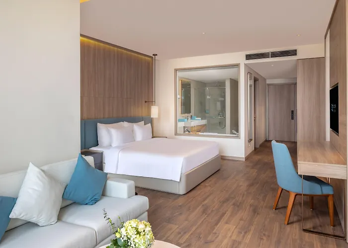 A La Carte Bay Managed By Taseco Hạ Long