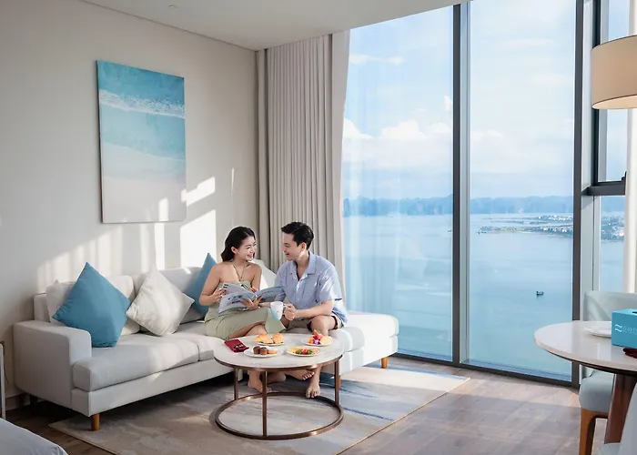 A La Carte Bay Managed By Taseco 5* Hạ Long